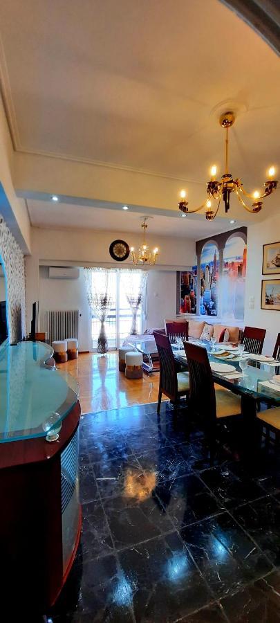 Luxury 6 People Port Of Piraeus
